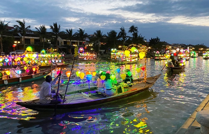 Hoi An Night Market