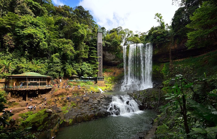 Dambri Waterfall