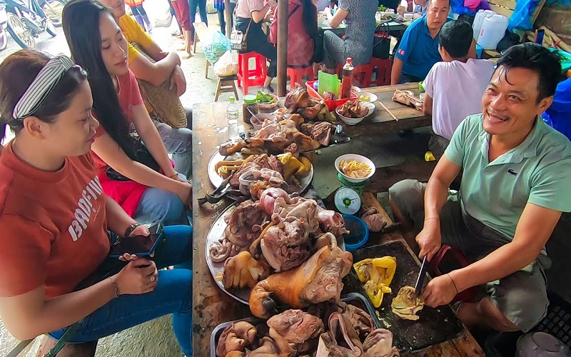 BAc Ha Market Food