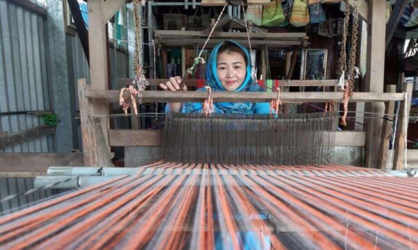 Cham-People-Weaving