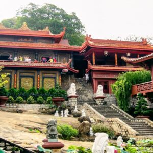 Hang-Pagoda-on-Sam-Mountain