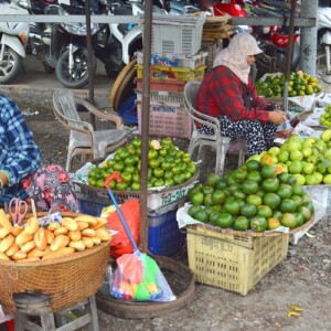 ong-ba-market