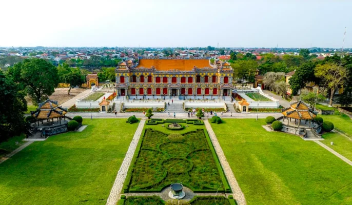 Hue-Forbidden-Purple-City