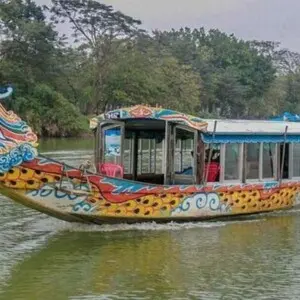 Hue-Perfume-River-Cruise