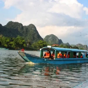 Phong-Nha-Boat-Tour