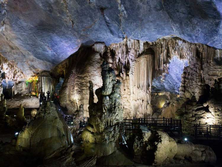 best cave to visit in phong nha