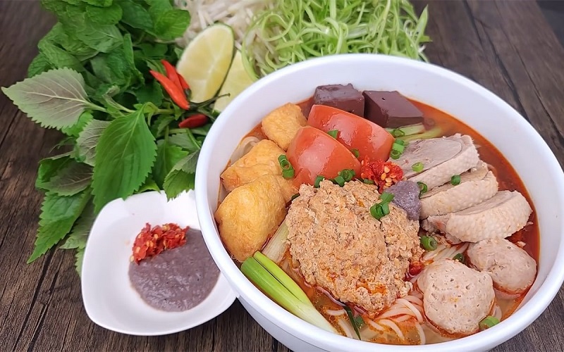 Bún Riêu Vietnam