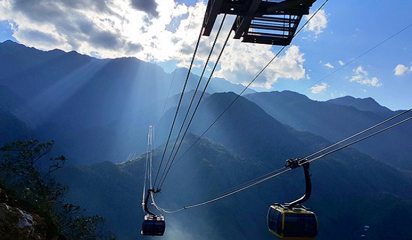 Sunworld Fansipan Legend Cable Car