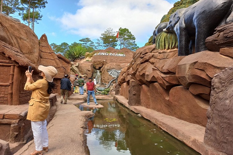 Clay Tunnels in Da Lat