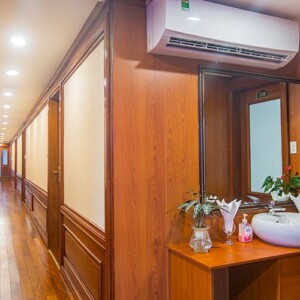 halong-bay-overnight-cruises
