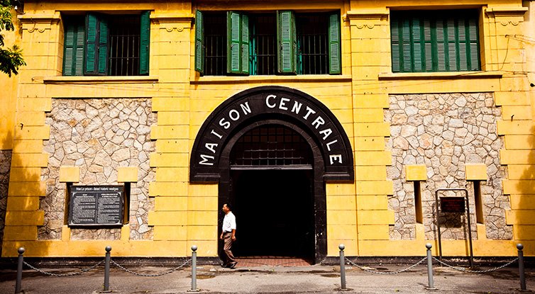 Hoa Lo Prison Museum