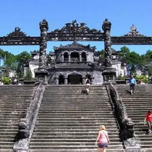 hue-city-group-tour