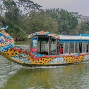 hue-dragon-boat-tour