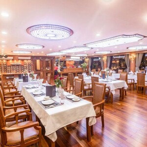 lan-ha-bay-overnight-cruises