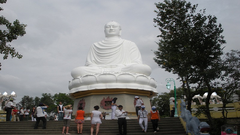 long-son-pagoda-nha-trang