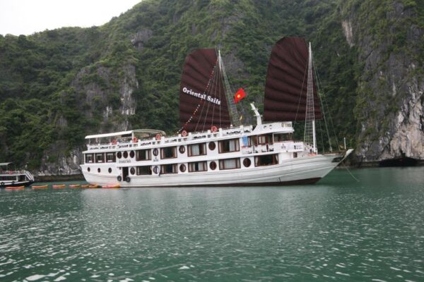 Halong Overnight Cruises