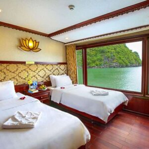 cabin on boat cruise halong