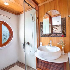 halong bay boat tour