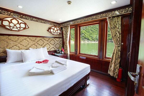 oriental-sails-cruise