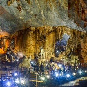 paradise-cave-day-tour-from-hue