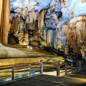 paradise-cave-tour-from-hue