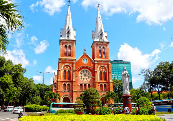 saigon-notre-dame-cathedral