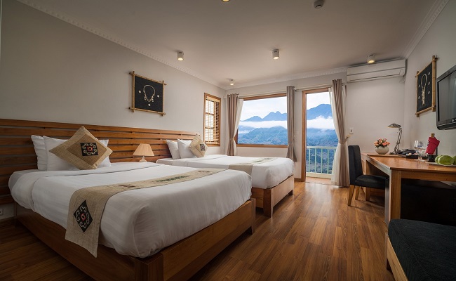 Sunny Mountain Hotel