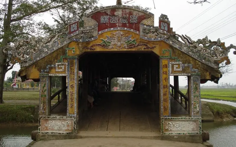 thanh-toan-covered-bridge