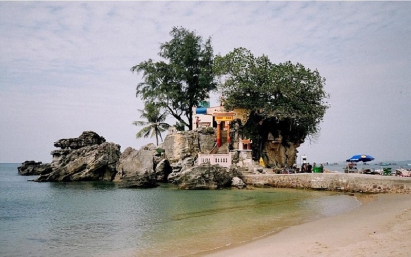 dinh-cau-temple