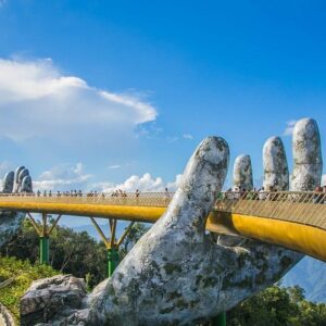 golden bridge danang