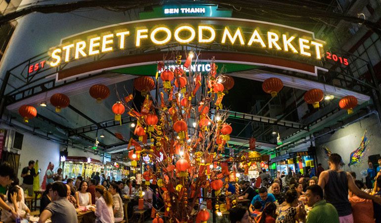 saigon-night-market