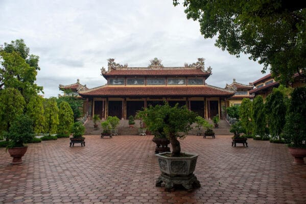 tu-dam-pagoda-hue