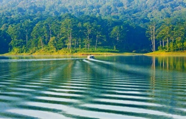 tuyen-lam-lake
