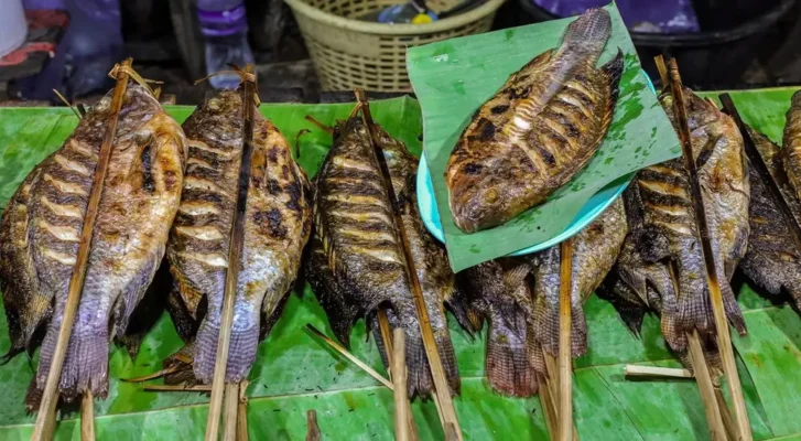 Grilled-Fish-Best-Local-Cuisine-in-Laos
