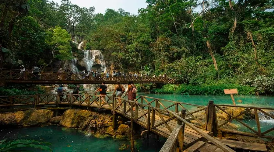 Kuang-Si-Waterfalls